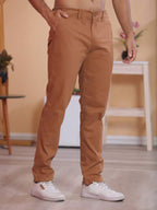 Calça Masculina em Sarja com Elastano Estilo Alfaiataria