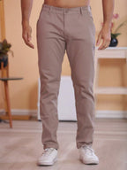 Calça Masculina em Sarja com Elastano Estilo Alfaiataria