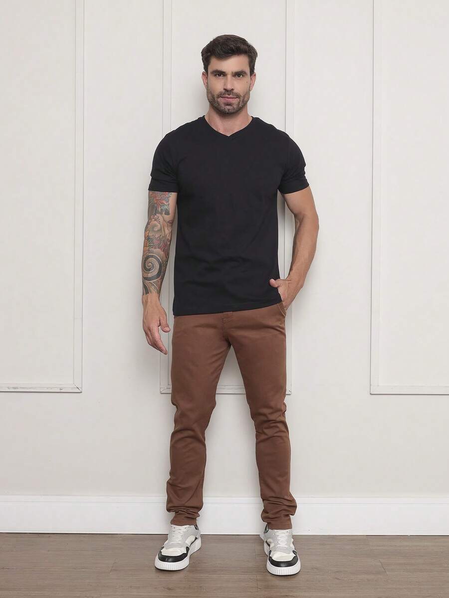 Calça Masculina em Sarja com Elastano Estilo Alfaiataria