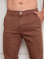 Calça Masculina em Sarja com Elastano Estilo Alfaiataria