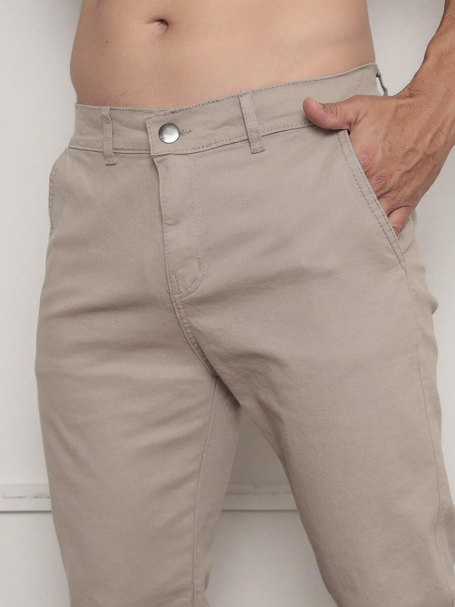 Calça Masculina em Sarja com Elastano Estilo Alfaiataria